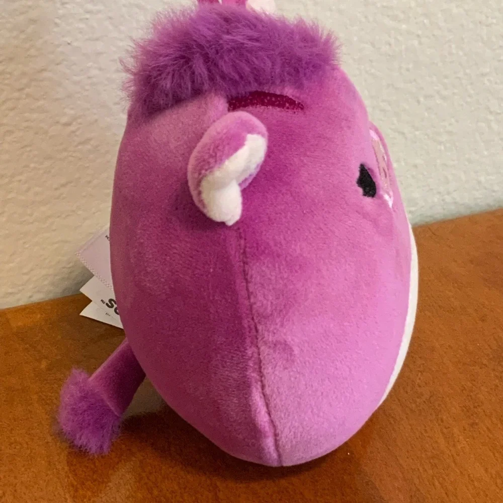Squishmallow Jenna the Warthog 4